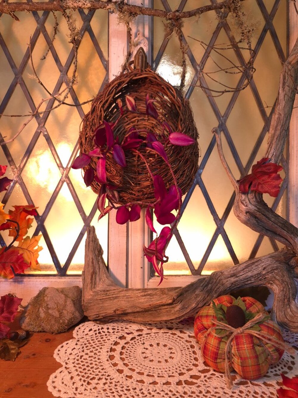 Hearth Happenings π π§ββοΈ Oval Woven Vine Basket Wall Decor - Picture 4 of 11